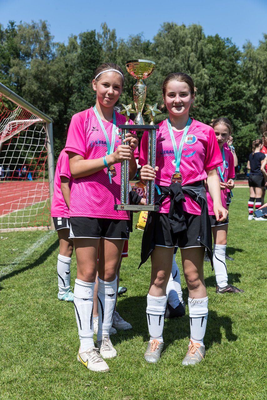 Bild 182 - Loewinnen Cup